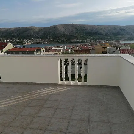 Apartment Dario *