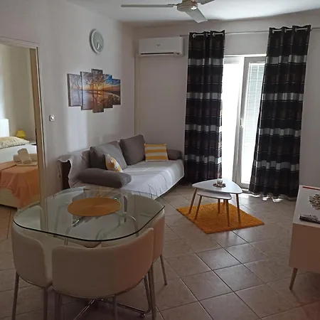 Dario Apartment Pag Town