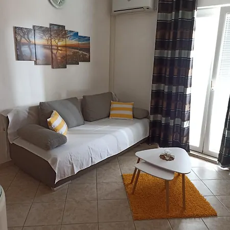 Apartment Dario Pag Town