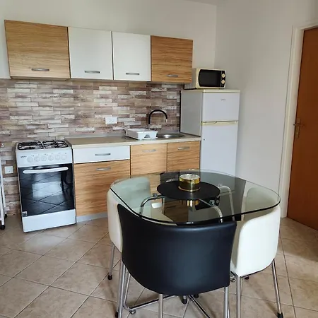 Apartment Dario