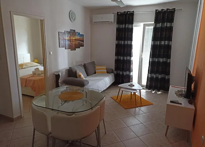 Dario Apartman Pag Town